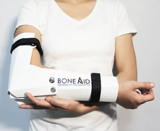 BoneAid Flat-Packed Board For Fixing Fractures by Wang Yu Chi, Huang Yu Man, and Chen Jia Ling