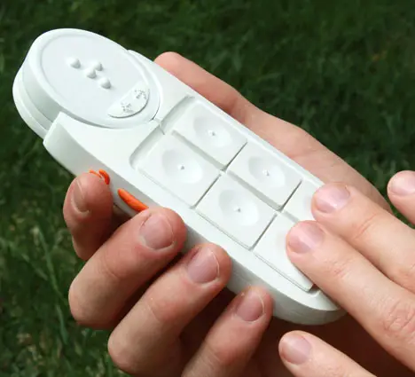 Braille Budy Helps Visually Impaired People Learning How To Read and Write Braille