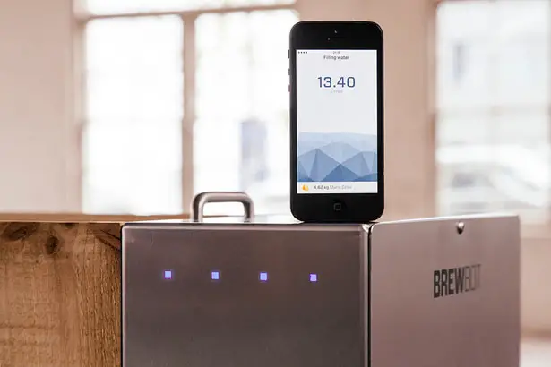 Brewbot : Smart Brewing Appliance by Cargo