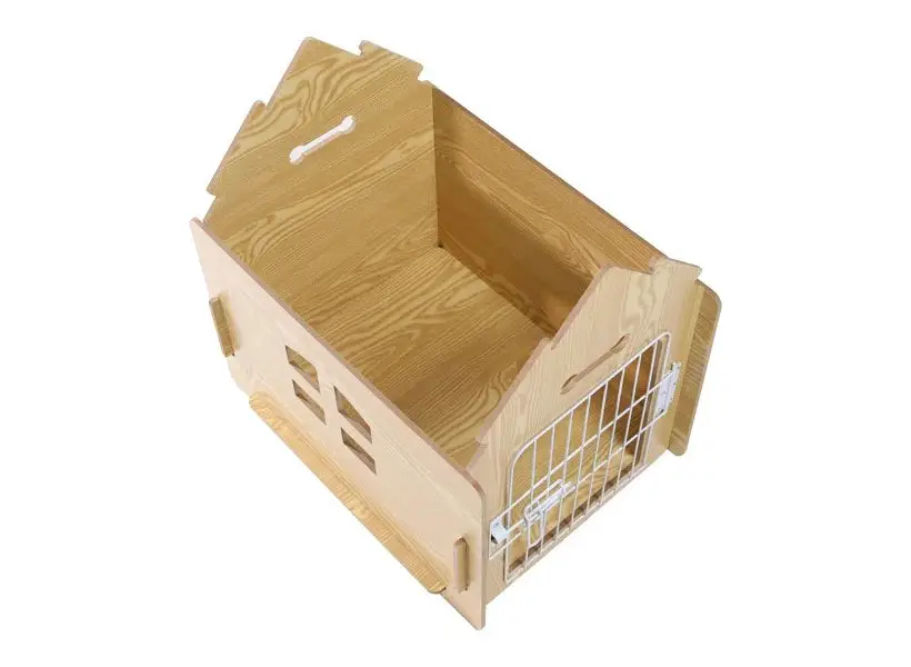 Byrn Wooden Pet House with Roof and Lockable Door