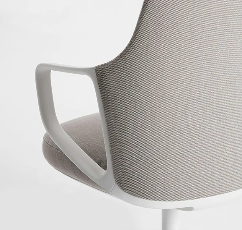 CALMA Chair by Layer Design