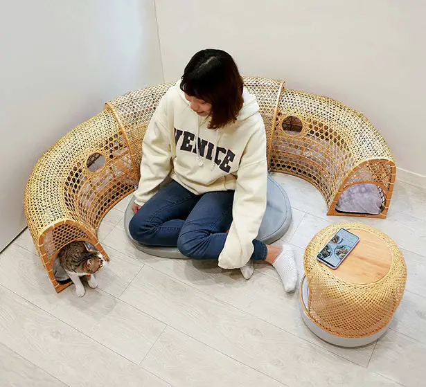 Catyou In A Circle - Modern Cat Furniture by Ling Yueh-Ting and Wang Chia-An