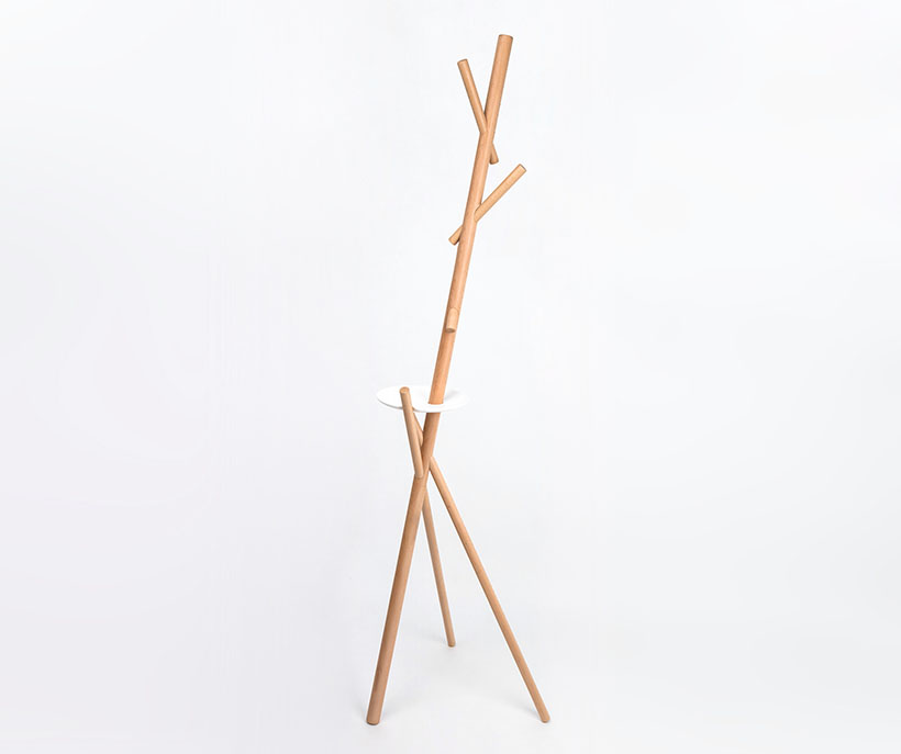 CHAO Hanger by Yifeeling Design Lab