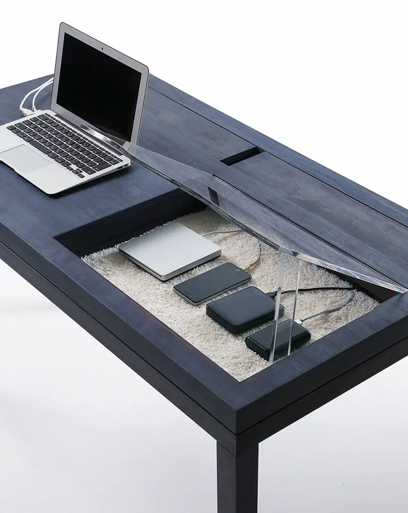 Consentable WT+Ao. Work Desk for Modern Samurai by Takusei Kajitani