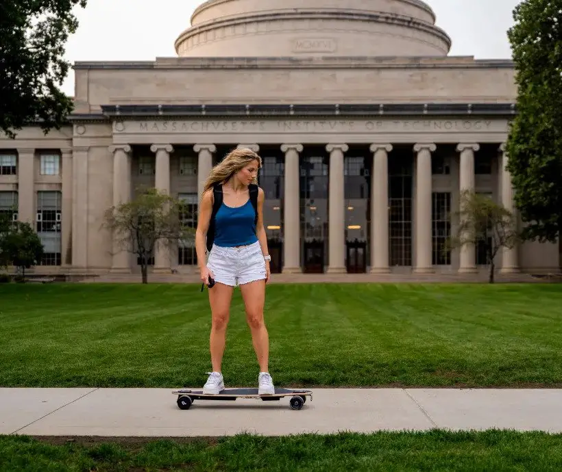 Corsair Folding Electric Longboard