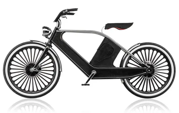 Cykno Electric Bike Upholstered With Fine Leather by Luca Scopel