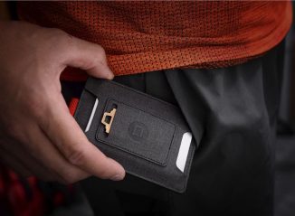Dango S1 Stealth Wallet with MT03 Multitool as Your EDC