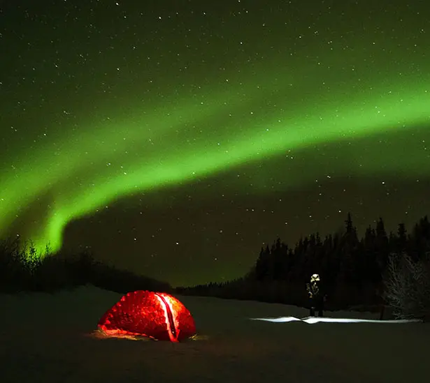 Snowcap Deployable Emergency Shelter Concept by Samuel Charles Barratt and Henry Glogau