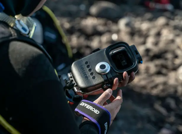 DIVEROID - a Diving Computer Transforms Your Smartphone into All-in-One Diving Gear