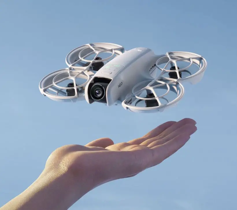 DJI NEO Offers Palm-Sized Drone for Vlogs