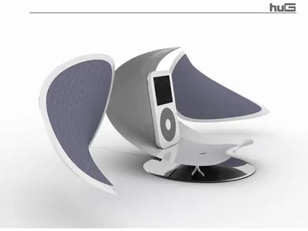 HUG : Sleek and Sexy iPod Dock Charger