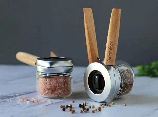 Dreamfarm Ortwo - One Handed Pepper Grinder