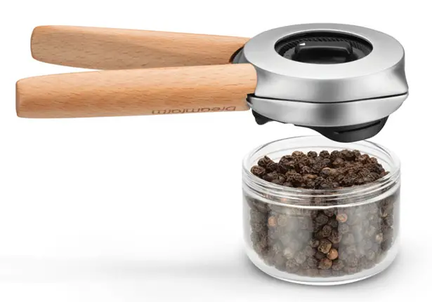 Dreamfarm Ortwo - One Handed Pepper Grinder