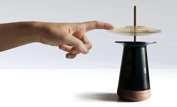 Drift Perfume Diffuser Uses Centrifugal Force to Diffuse the Aroma