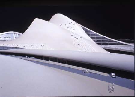 dubai opera house by zaha hadid