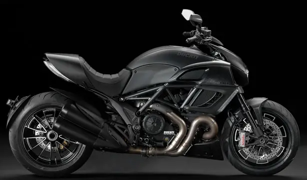 Ducati Diavel Dark