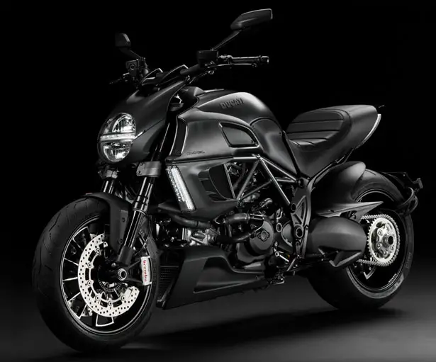 Ducati Diavel Dark