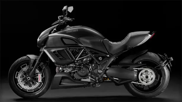 Ducati Diavel Dark