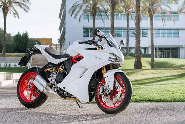 Ducati SuperSport Motorcycle for Your Daily Riding Pleasure
