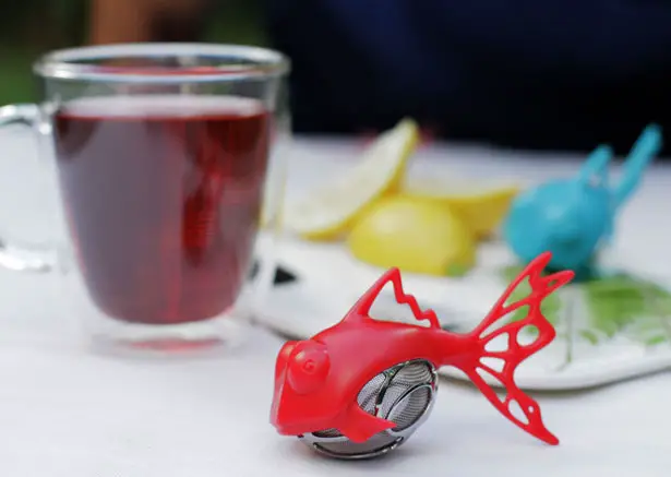 DunkFish Tea Infuser by Grant Bell