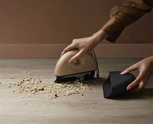 OVO SOLO Dustpan and Brush Set