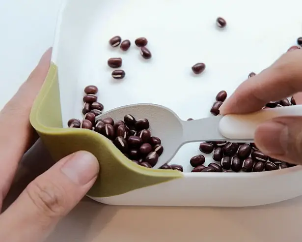 EATSY - Adaptive Tableware for the Visually Impaired by Jexter Lim