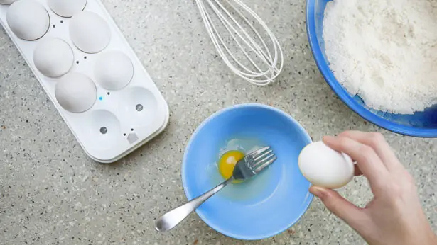 Egg Minder - Smart Egg Tray by Rafael I. Hwang