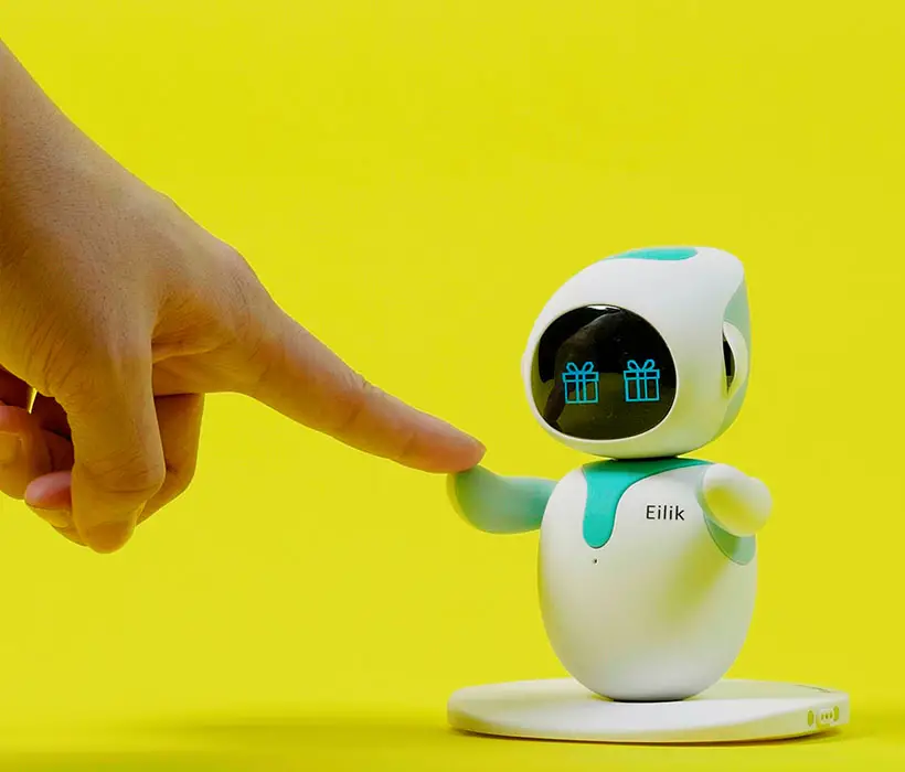 Eilik is a vibrant emotionally intelligent companion robot for your desktop