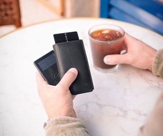 Ekster Solar Powered Tracker Card Helps to Locate Your Wallet from Your Smartphone