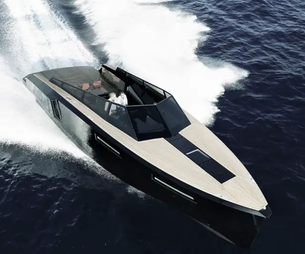 Evo 43 Expandable Yacht by Blu Martin