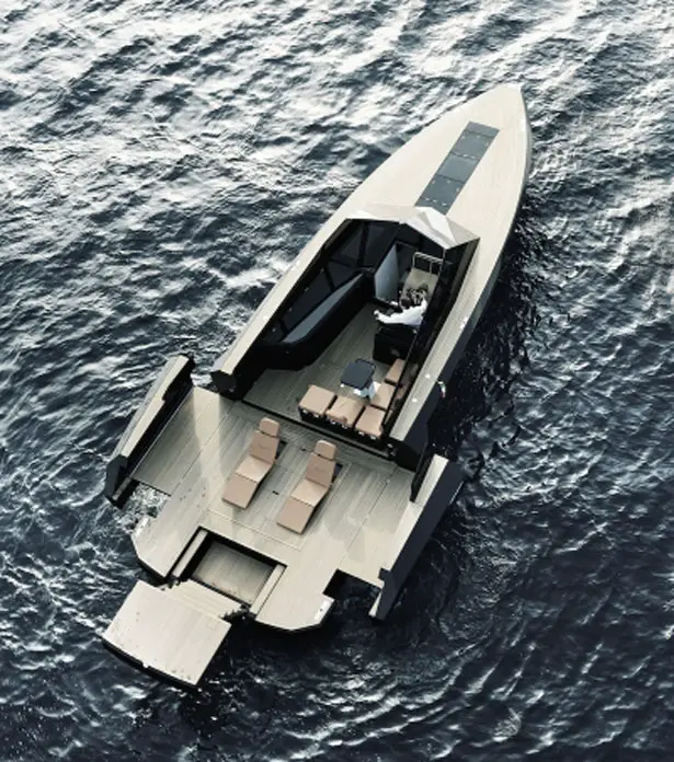 Evo 43 Yacht Features Expandable Midsection Body with The Push of a Button