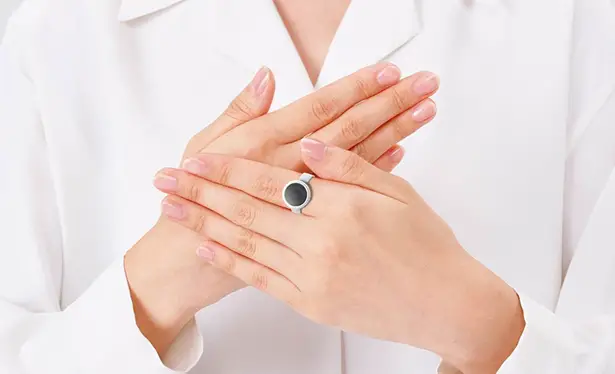 Eye Ring Braille Scanner Allows Visually Impaired People to Read A Book