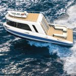 F33 Spaziale Yacht by Lazzarini Design Studio