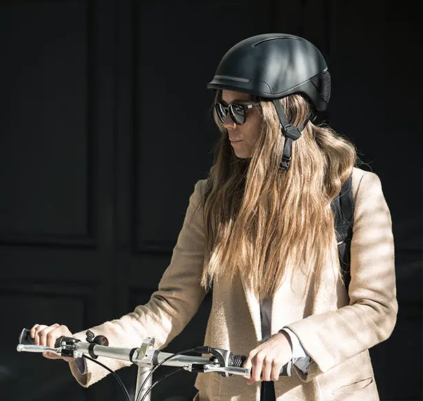 FARO Stylish Smart Urban Helmet by Unit 1