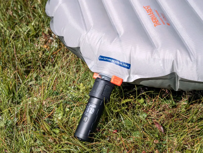 Flextail Zero Pump - Smallest Outdoor Pump for Your Sleeping Pads - Tuvie  Design