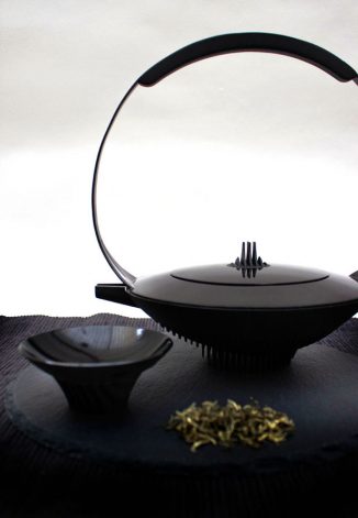 FLOAT Tea Set by iAN Yen