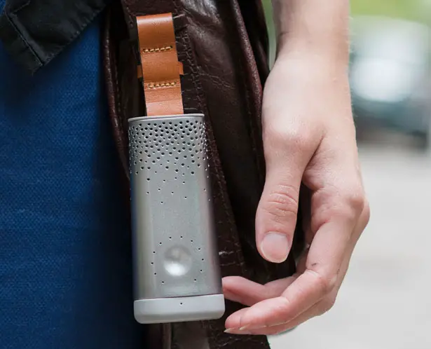Flow Smart Air Quality Tracker by Frog Design and Plume Labs