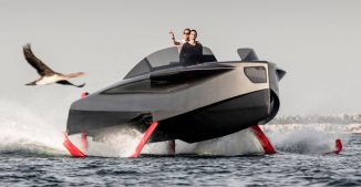 Foiler Flying Yacht Rides The Waves at 40Knots with Two Hybrid Engines