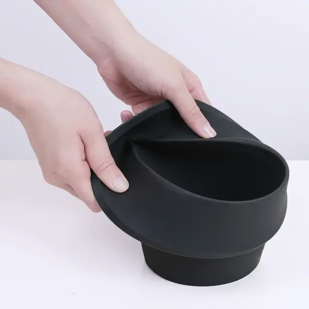Fold Pot by Emanuele Pizzolorusso
