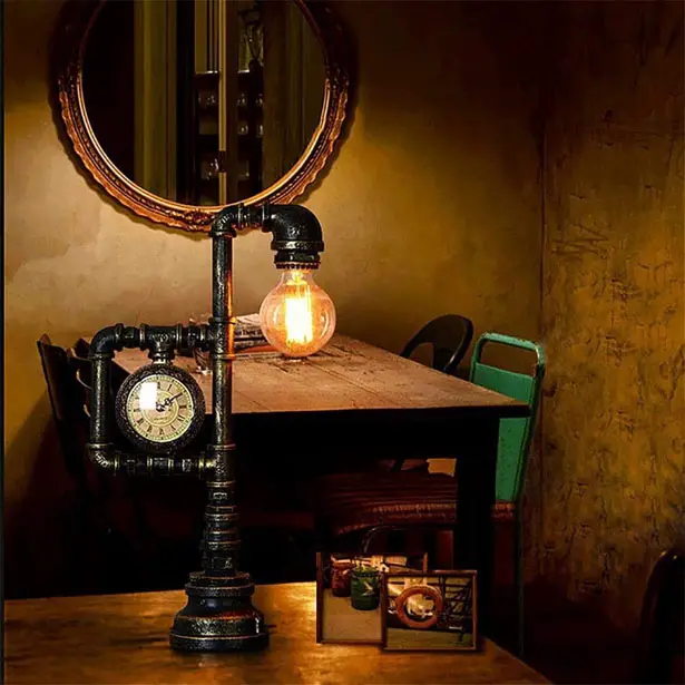 Frideko Retro Industrial Table Lamp with a Clock
