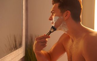 Gillette Heated Razor Warms Your Skin With Every Stroke Just Like a Warm Towel