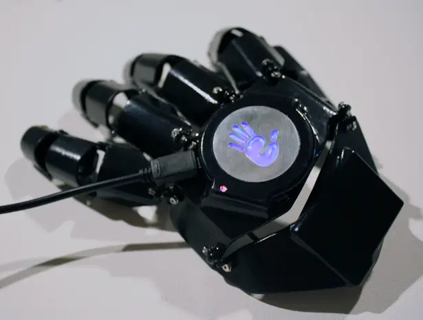 Glove One Wearable Mobile Communication Device by Bryan Cera
