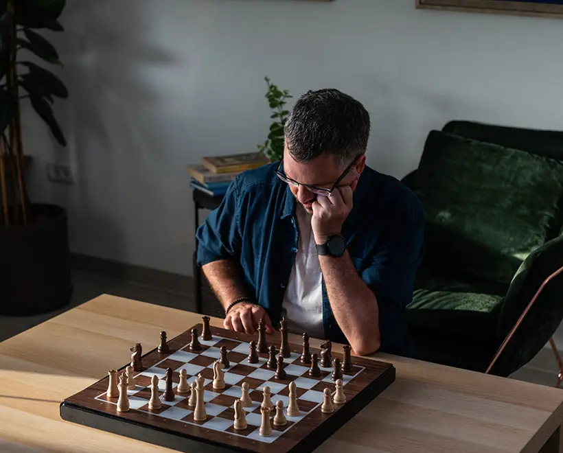 GoChess revolutionizes chess with robotically moving pieces