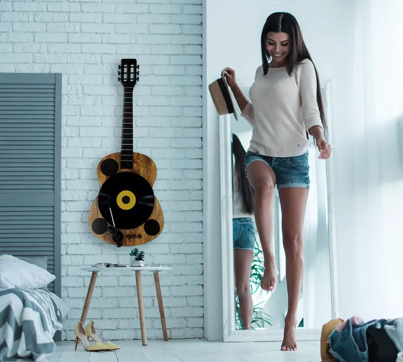 The Guitar Lover's Vertical Turntable