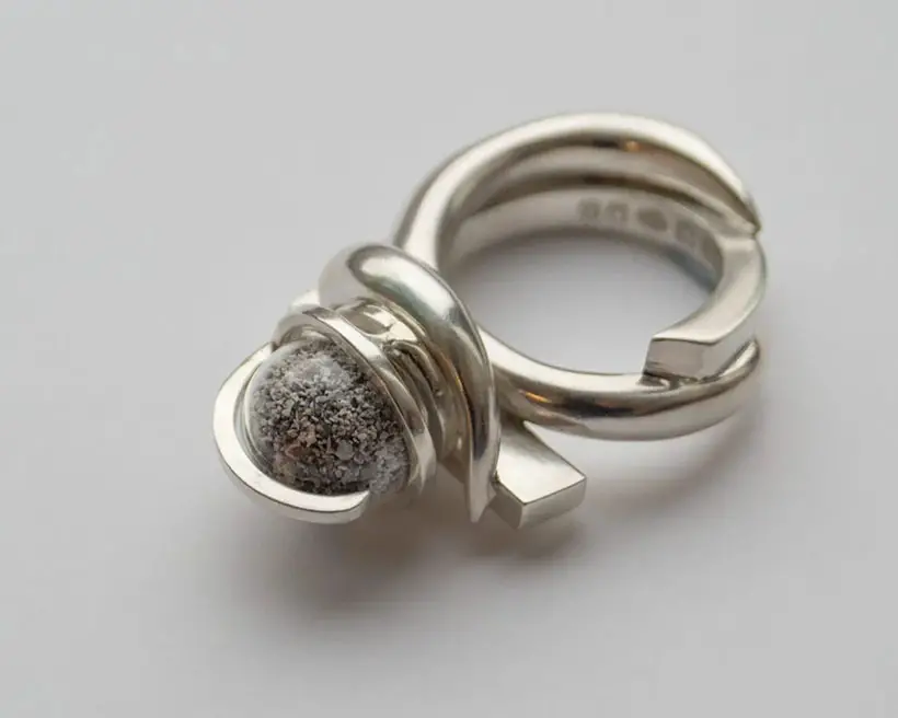 H2ERǴ Phyona Ring by Plants