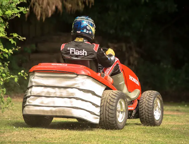 Honda HF2620 Lawn Tractor