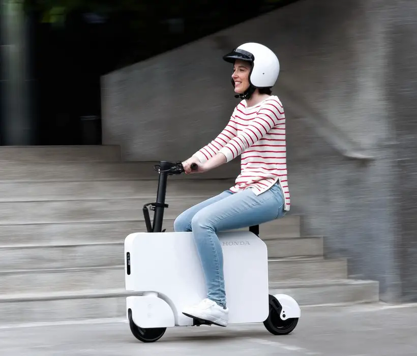 Honda Motocompacto e-Scooter