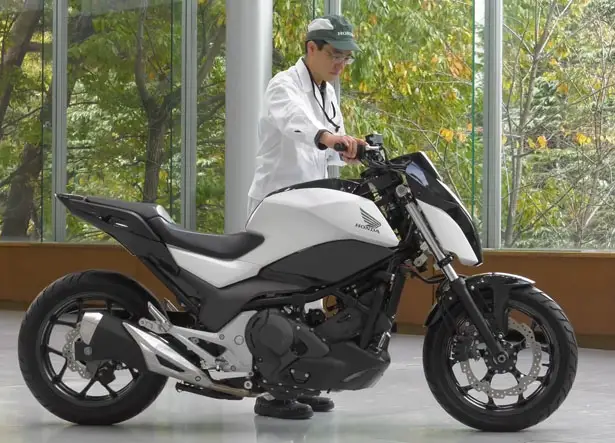 Honda Riding Assist Self-Balancing Motorcycle