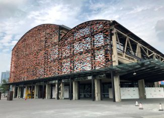 Hongtao Zhou’s Shanghai Riverside Textscape Installation – Sailing through Shanghai Shipyard MIFA 1862 by Kengo Kuma