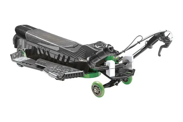 Hot Wheels Urban Shredder 24-Volt Battery-Powered Ride-On